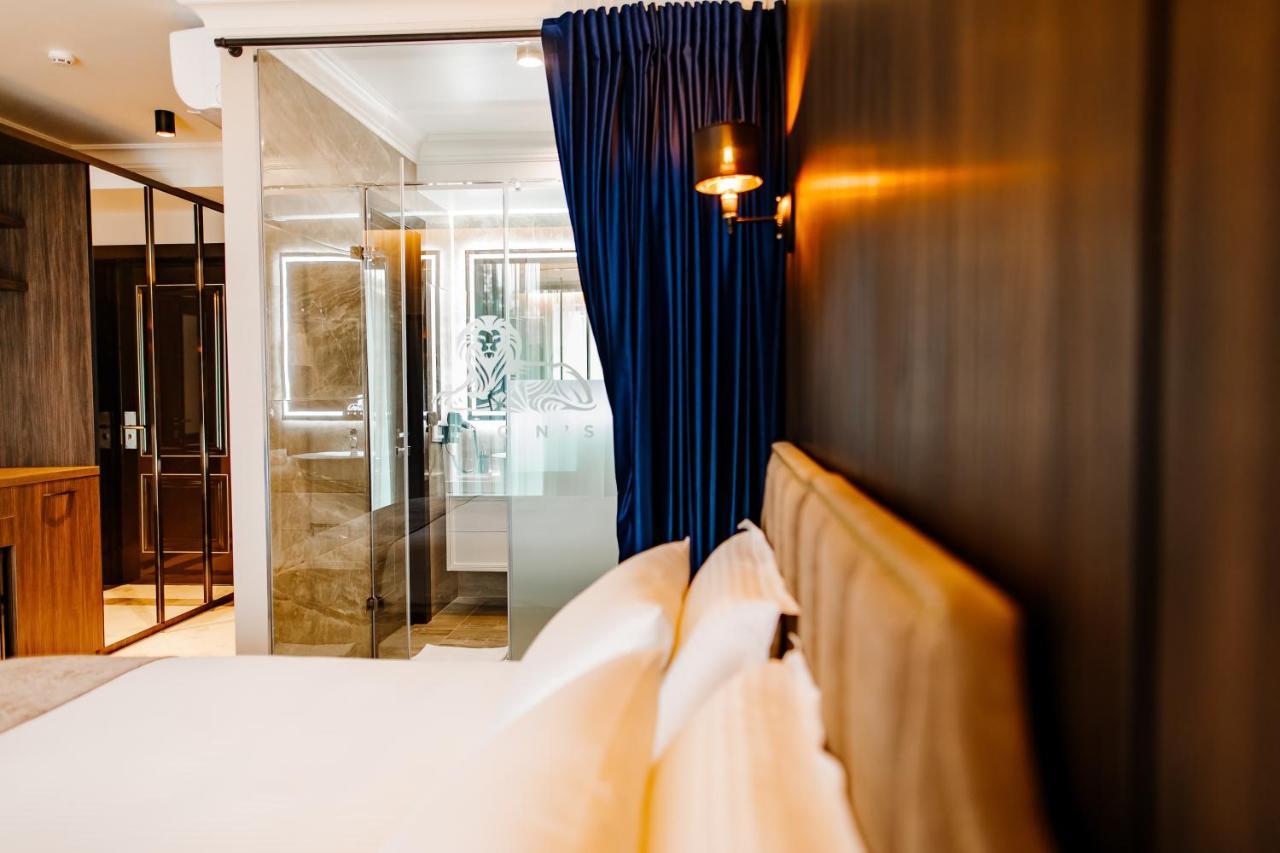 Lion'S Hotel Chisinau Ngoại thất bức ảnh